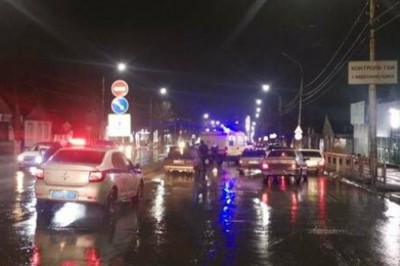 В центре Шахт сбили пешехода, который переходил на красный свет