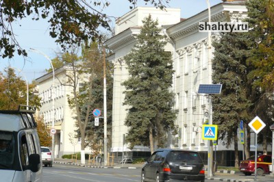 В Шахтах администрацию города обвинили в нарушении масочного режима