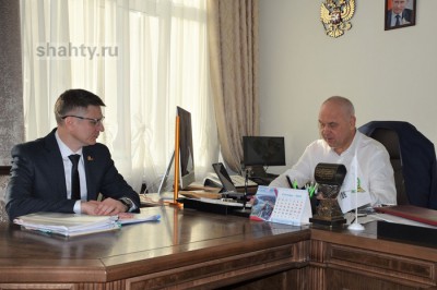 В Шахтах школьникам для льготного проезда выдали 2500 транспортных карт