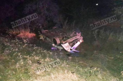 Автоледи угробила 56-летнюю пассажирку: опрокинулся Hyundai в Ростовской области