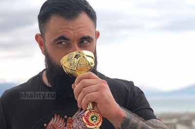 Аким Вахтин из г. Шахты установил новый рекорд в пауэрлифтинге