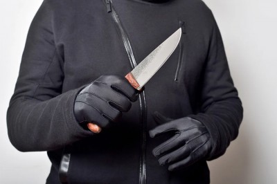 Совершено разбойное нападение на несовершеннолетних подростков в Ростове