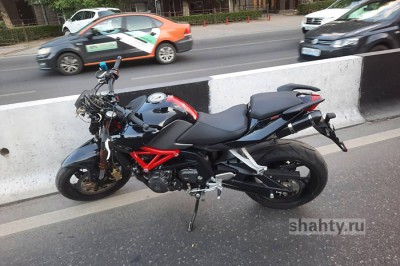 Мотоциклист сбил девушек на «зебре»: 20-летняя умерла в БСМП в Ростове