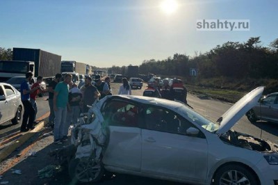 Массовое ДТП на трассе М-4 «Дон» в Ростовской области: пострадали два человека