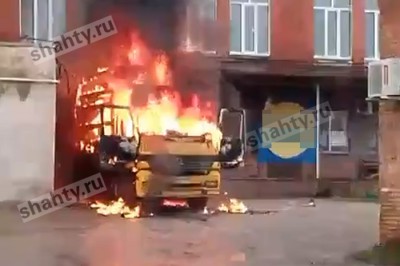 Подробности: В Шахтах потушили грузовой автомобиль в переулке Сквозном