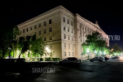 В Шахтах осветили политех и полквартала в самом центре города