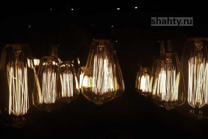 В Шахтах без света в четверг останутся 34 улицы — график отключений электричества