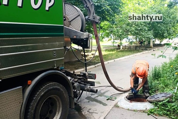 В Шахтах промыли десятки колодцев за неделю — заключено три контракта