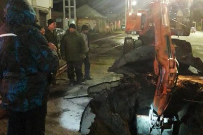 Произошла авария на коллекторе г. Шахты на Комиссаровском