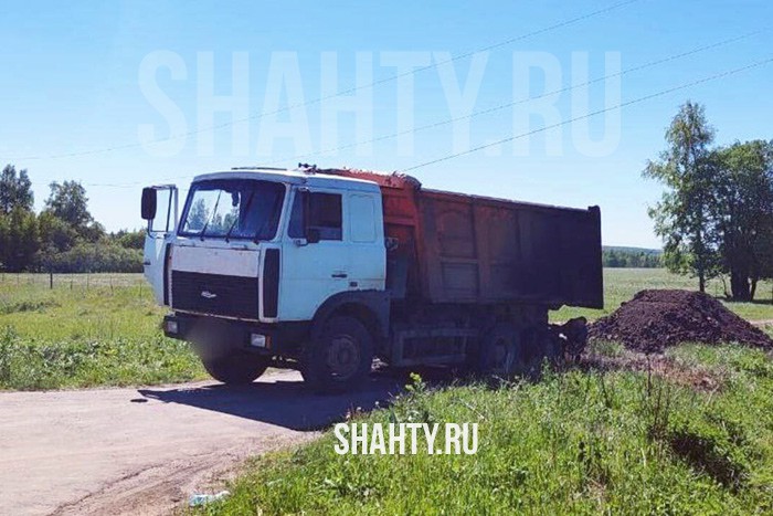 От удара током погиб водитель самосвала в станице Старочеркасской