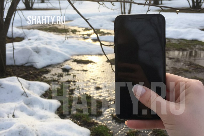 Девушка из г. Шахты украла 230 тысяч у знакомого, прося телефон позвонить