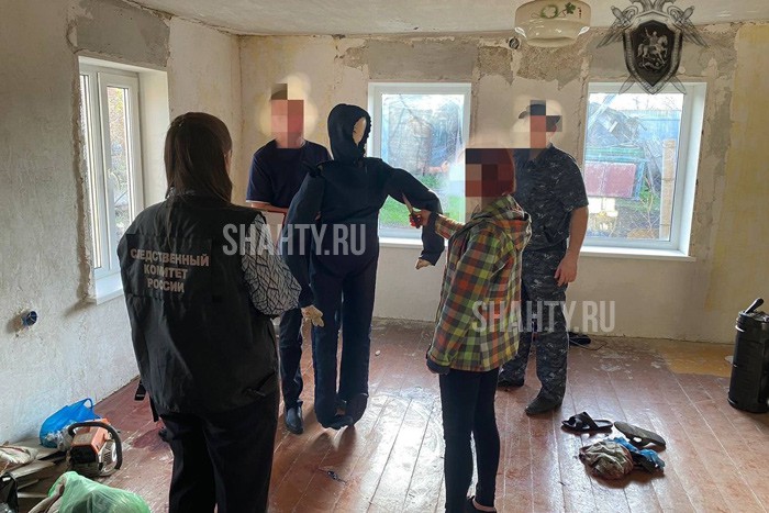 Попала ножом в артерию: дама расправилась с  33-летним сожителем в Новошахтинске