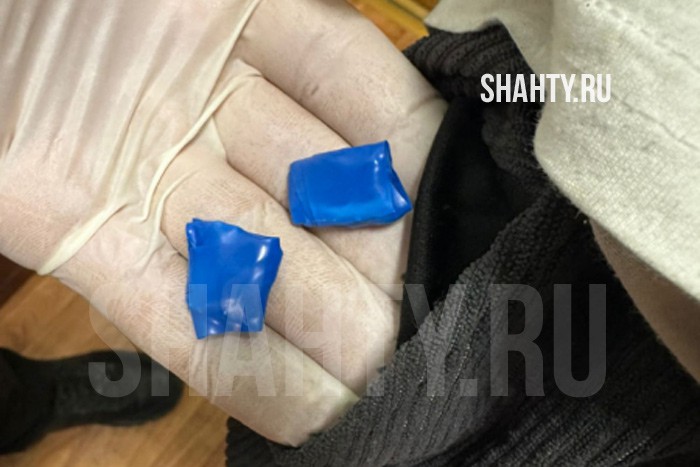В Шахтах задержали 18-летнего парня, хранившего при себе наркотики