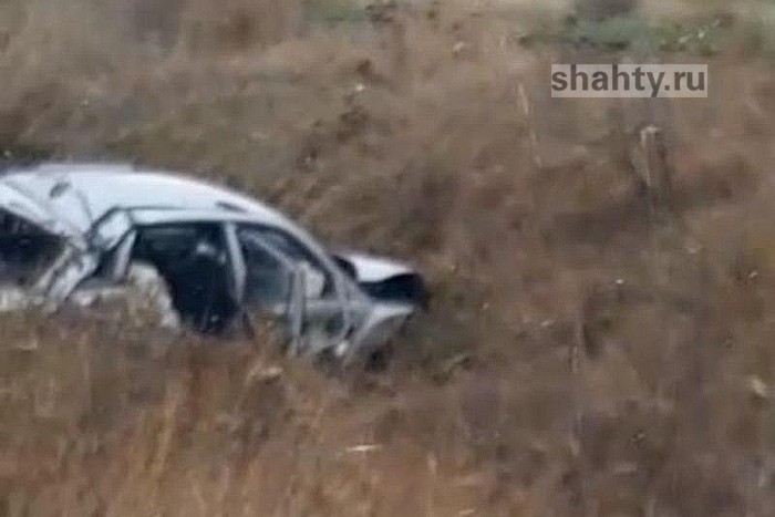 В ДТП под Шахтами погиб 25-летний парень, вылетев в кювет на автомобиле Lifan