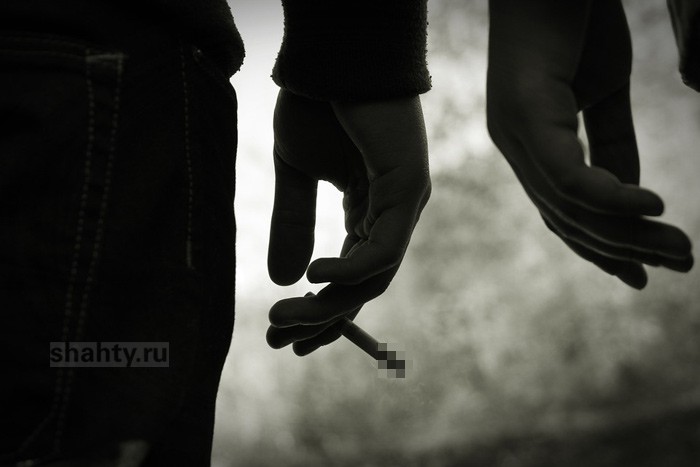 Попросили закурить и ограбили мужчину в Сулине