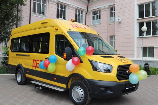 В г. Шахты передали новый автобус спортивной школе № 5