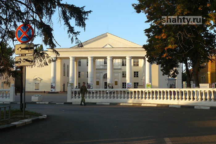 В Шахтах отменили гастроли мюзикла «Нотр Дам де Пари»