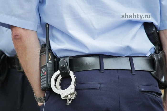 В Шахтах появилась работа: опер уголовного розыска, участковый и сотрудник патрульно-постовой службы