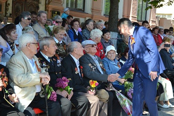 Ветераны в Шахтах получат по 75 тысяч к юбилею 75-летия Победы