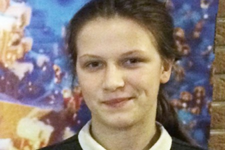 Пропала 15-летняя ученица в Ростовской области