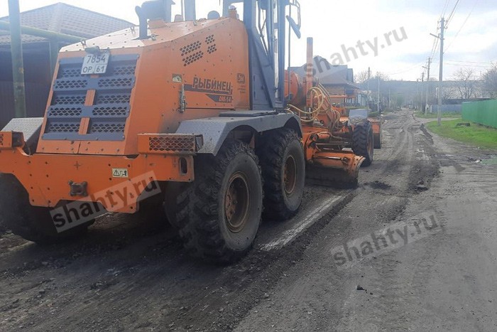 В Шахтах выровняют 11 грунтовых дорог: список улиц