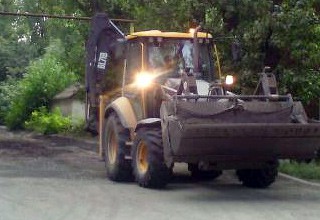 В г. Шахты сделали дорогу, высыпав 30 тонн угольной породы и 60 тонн шлака