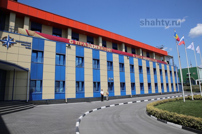 РЭМЗ в Шахтах посетил губернатор: завод пообещал восстановить стадион «Шахтер»