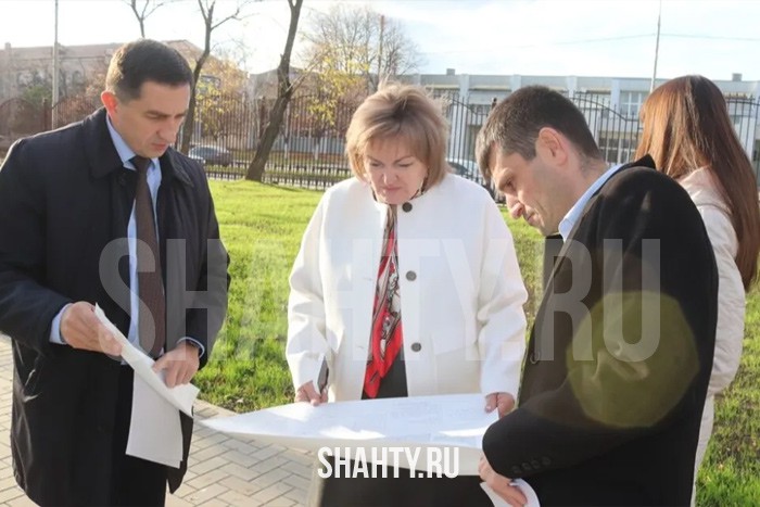 В г. Шахты решают, какие растения будут в Александровском парке