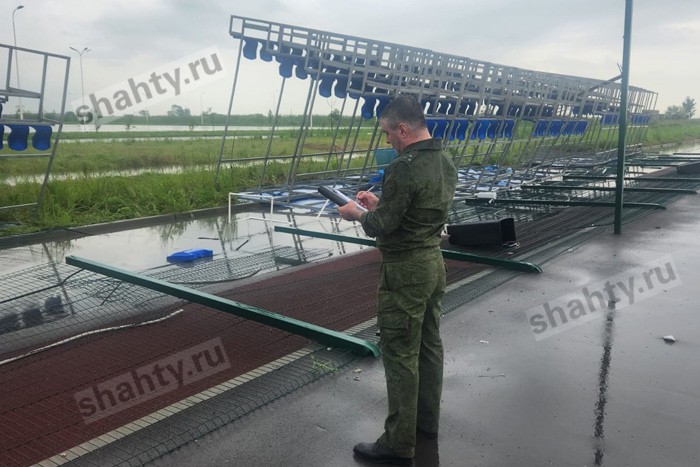 При обрушении трибуны в Ростове погибла женщина, пострадал 21 человек