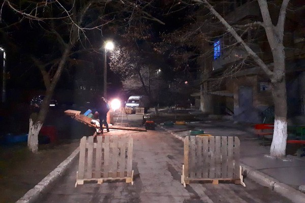 Остались без отопления жители ХБК г. Шахты — порыв теплотрассы был устранен