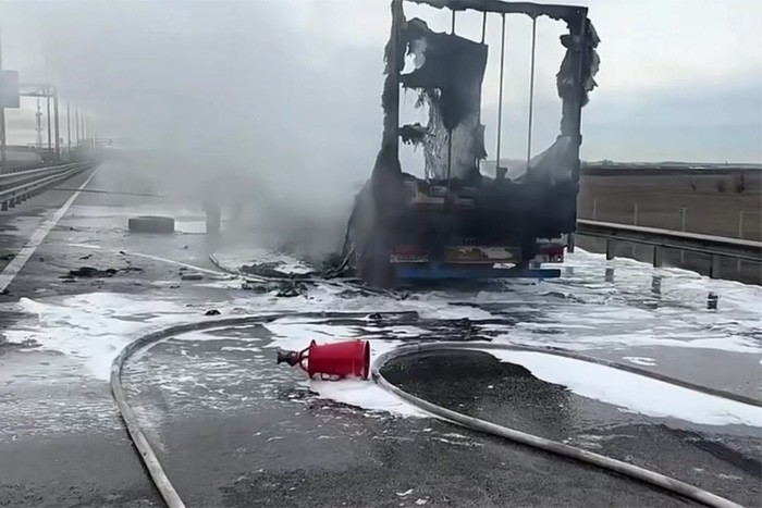 На трассе М4 «Дон» под Ростовом сгорел грузовик