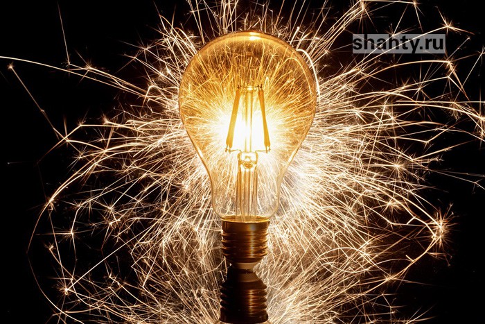 Обесточили 33 улицы в Шахтах во вторник: график отключения