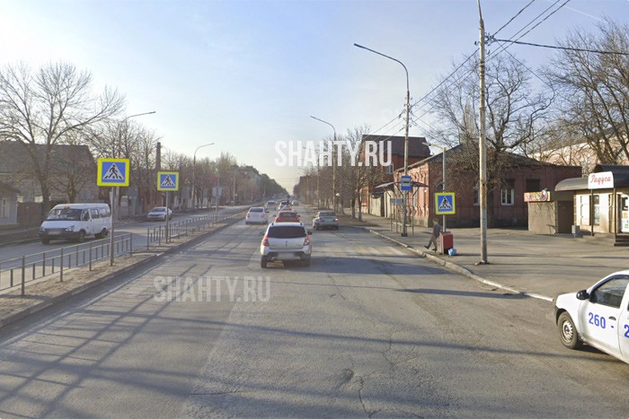 В Шахтах сбили пешехода на «зебре» около собора на улице Советской