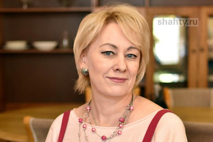 Губернатор наградил деньгами преподавателя техникума «Дон-Текс» из г. Шахты