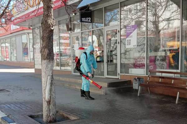 В Шахтах дезинфицируют общественные места и вокзалы, распыляя аэрозоли