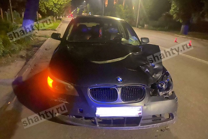 BMW сбил насмерть мать четверых детей: девушка перебегала дорогу