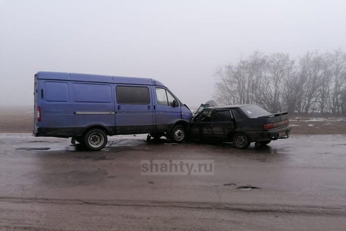 Один погиб и пятеро пострадали в ДТП на трассе в Ростовской области