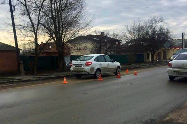 В г. Шахты «Лада» сбила 12-летнюю девочку, шедшую в школу