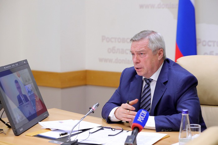 Губернатор выделил по миллиону семьям погибших при аварии на химкомбинате «Каменский»