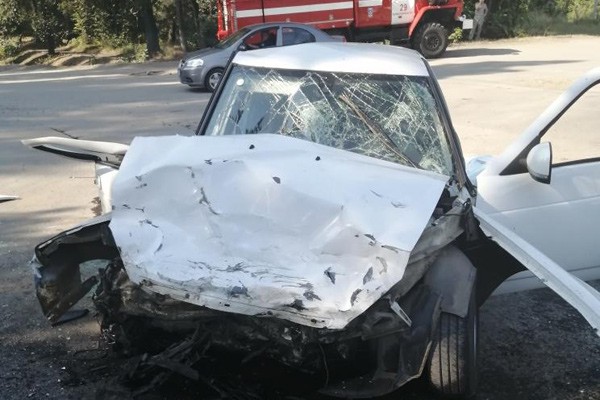 Лоб в лоб: погибла женщина при столкновении легковушек в Новочеркасске