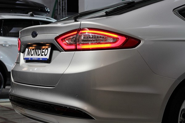 В Шахтах сбили 24-летнюю девушку — Ford Mondeo управлял 27-летний парень