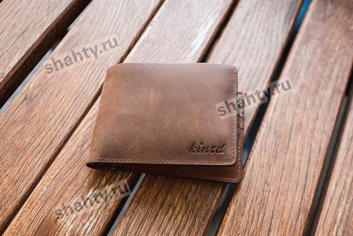 В Шахтах украли кошелек с 50 тысячами рублей у пенсионера в магазине