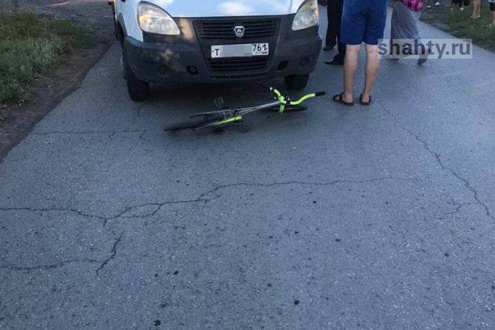 Подросток на велосипеде попал под колеса «Газели» в Красносулинском районе