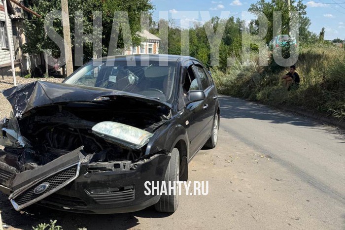 Пострадала девочка в Красном Сулине в ДТП с Ford Focus