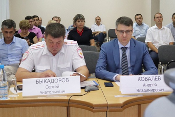 В Шахтах уволился начальник ГИБДД Сергей Быкадоров