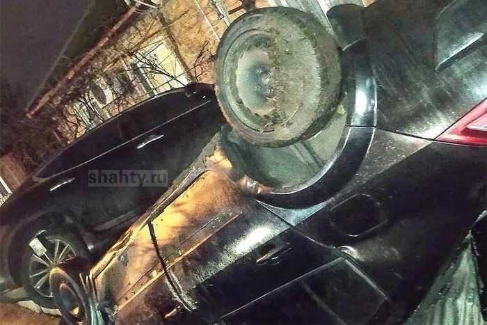 Погоня инспекторов ДПС закончилась эпическим тройным ДТП в Ростове