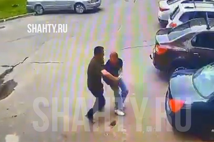 Пытались похитить 20-летнюю девушку с улицы в Волгодонске