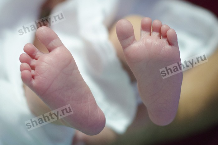 Разбился годовалый малыш, выпав с 9 этажа многоквартирного дома в Ростовской области