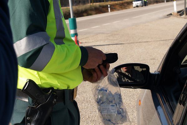 В Шахтах пьяный водитель попался инспекторам ДПС и заработал уголовное дело