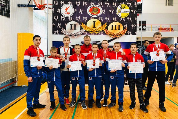 Спортсмены Шахт привезли в город 9 медалей по кикбоксингу